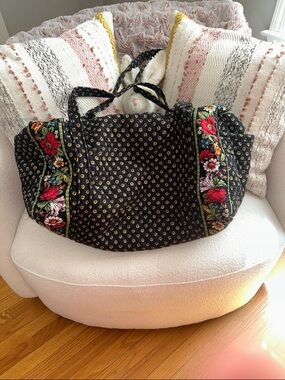 Vera Bradley Black Quilted Floral Border Tote